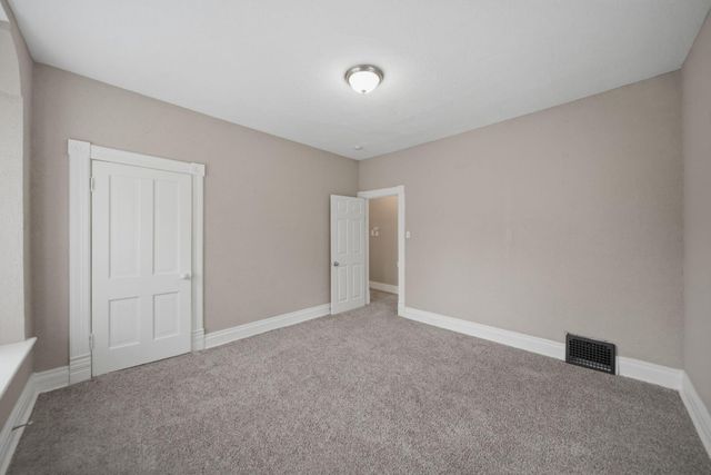 352 LINCOLN Avenue, Council Bluffs, IA 51503