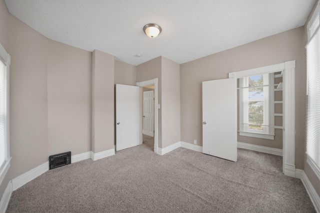 352 LINCOLN Avenue, Council Bluffs, IA 51503