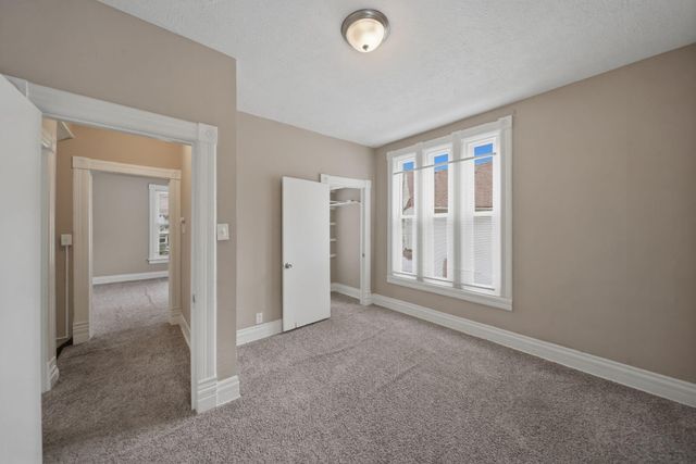 352 LINCOLN Avenue, Council Bluffs, IA 51503