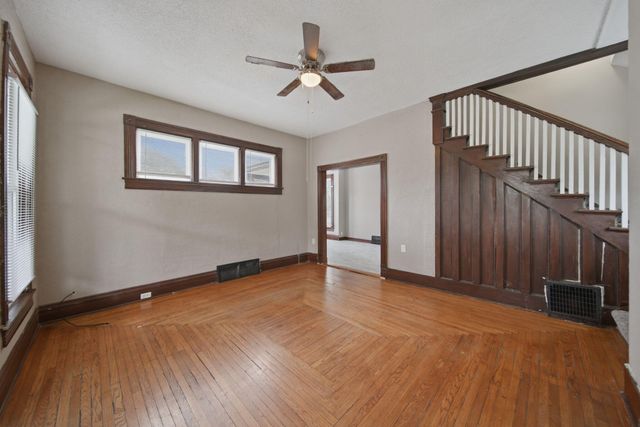 352 LINCOLN Avenue, Council Bluffs, IA 51503