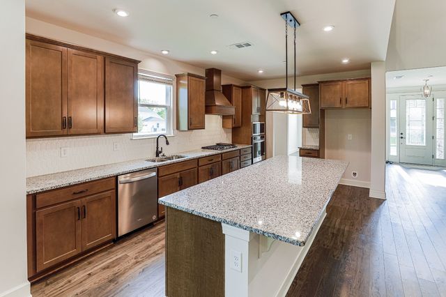 5032 Ozment Dr, Nolensville, TN 37135