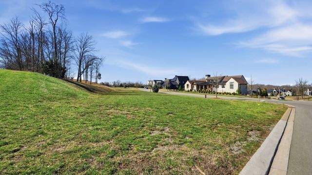 7100 Lanceleaf Dr, College Grove, TN 37046