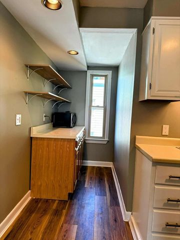 250 Pine St 3, Gardner, MA 01440