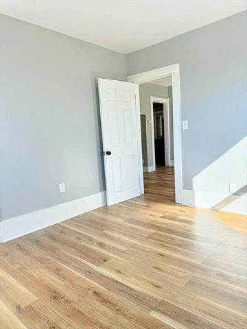 250 Pine St 3, Gardner, MA 01440