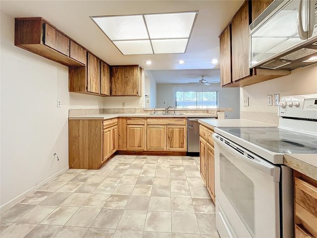 2587 COUNTRYSIDE BOULEVARD 6111, Clearwater, FL 33761