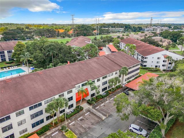 2587 COUNTRYSIDE BOULEVARD 6111, Clearwater, FL 33761