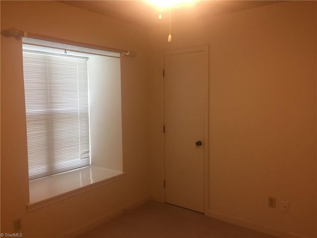 502 Carolyn Court B-8, Eden, NC 27288