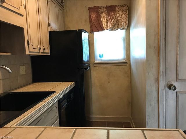 502 Carolyn Court B-8, Eden, NC 27288