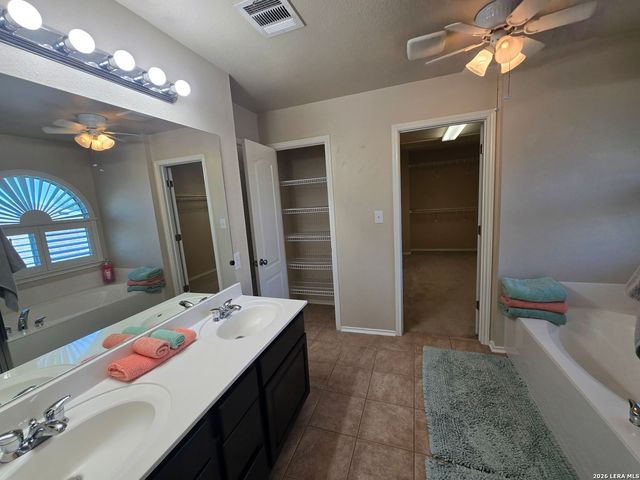 125 Phantom, Cibolo, TX 78108