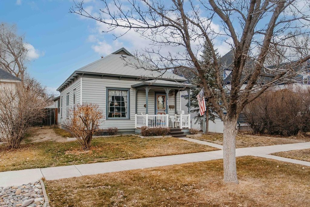 839 N 1st Street, Montrose, CO 81401