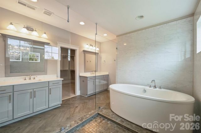 2244 Rock Creek Drive, Charlotte, NC 28226