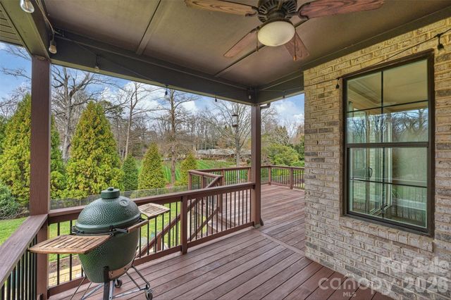 2244 Rock Creek Drive, Charlotte, NC 28226