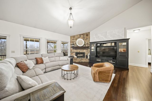 9530 Ward Road, Plain City, OH 43064