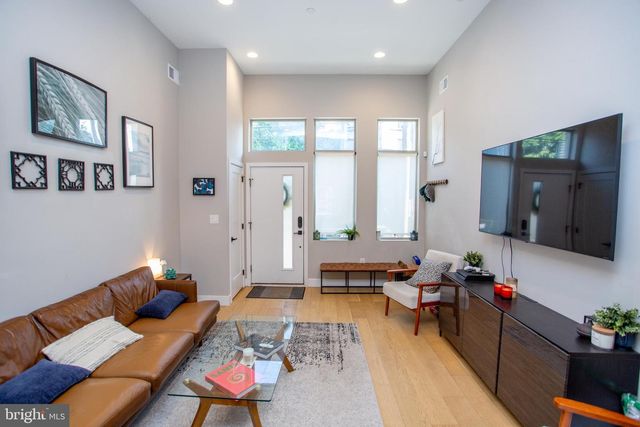 1815 INGERSOLL ST, Philadelphia, PA 19121