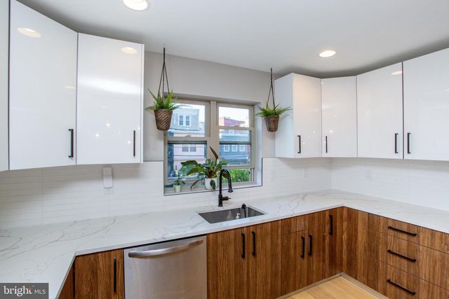 1815 INGERSOLL ST, Philadelphia, PA 19121