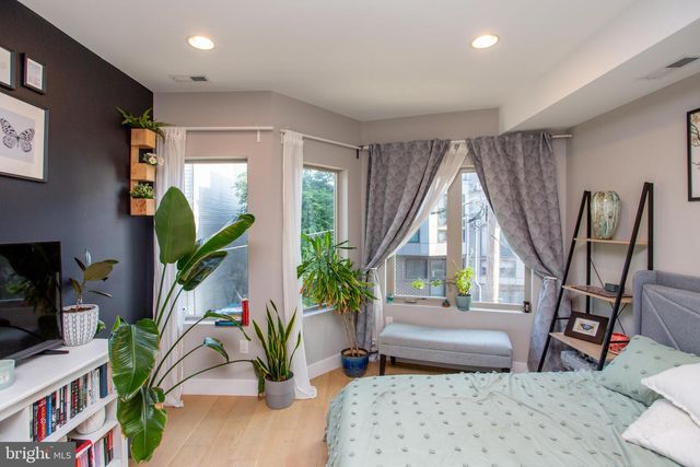 1815 INGERSOLL ST, Philadelphia, PA 19121