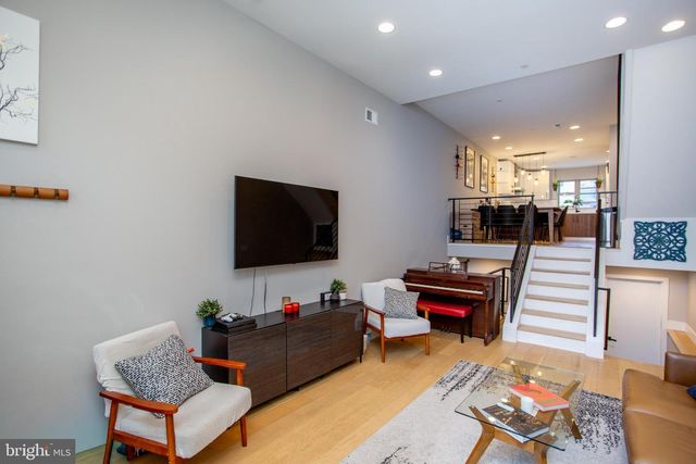 1815 INGERSOLL ST, Philadelphia, PA 19121