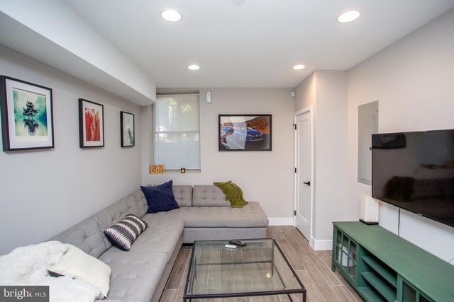 1815 INGERSOLL ST, Philadelphia, PA 19121