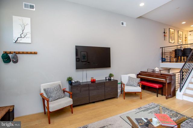 1815 INGERSOLL ST, Philadelphia, PA 19121