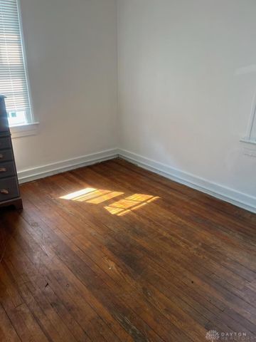 147 Laura Avenue, Dayton, OH 45405
