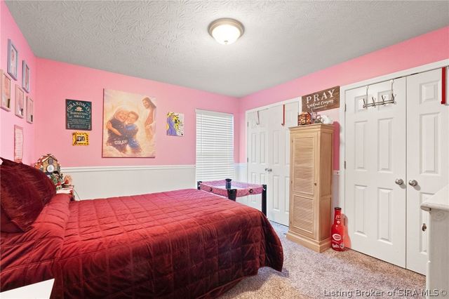 6022 Pine View Court, Jeffersonville, IN 47130