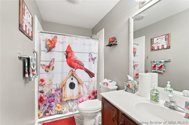 6022 Pine View Court, Jeffersonville, IN 47130