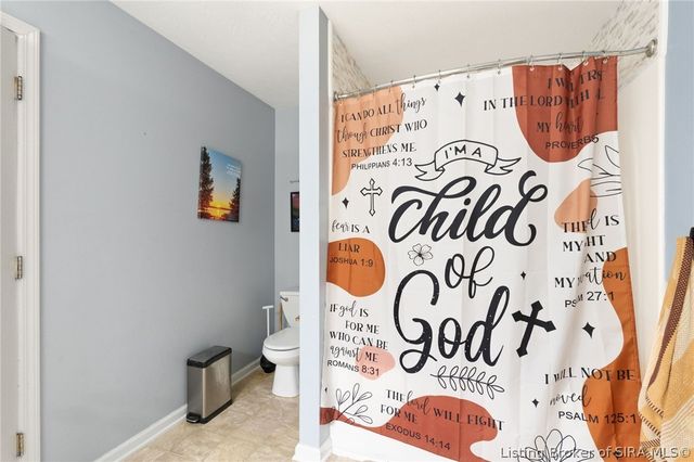6022 Pine View Court, Jeffersonville, IN 47130
