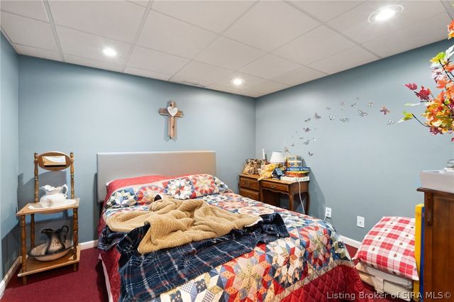 6022 Pine View Court, Jeffersonville, IN 47130