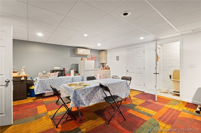 6022 Pine View Court, Jeffersonville, IN 47130