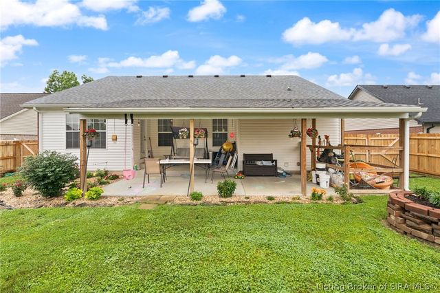6022 Pine View Court, Jeffersonville, IN 47130