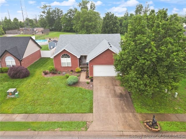 6022 Pine View Court, Jeffersonville, IN 47130
