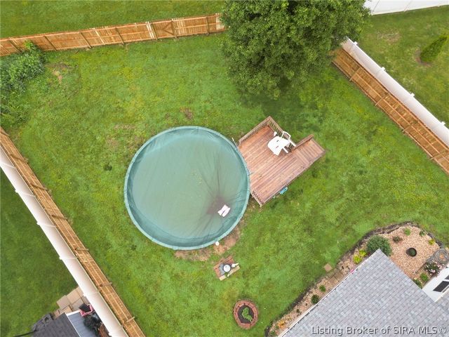 6022 Pine View Court, Jeffersonville, IN 47130