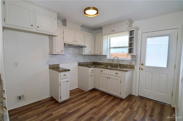 2217 Linsay Avenue, Weslaco, TX 78596