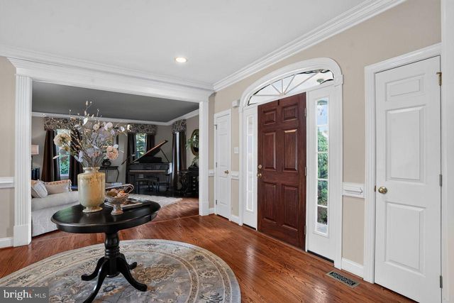 1704 CHANTILLY LN, Chester Springs, PA 19425
