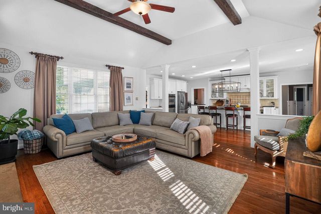 1704 CHANTILLY LN, Chester Springs, PA 19425