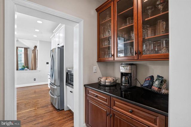 1704 CHANTILLY LN, Chester Springs, PA 19425