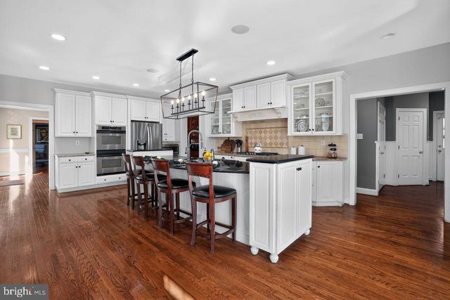1704 CHANTILLY LN, Chester Springs, PA 19425