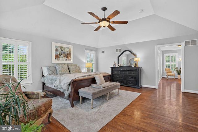 1704 CHANTILLY LN, Chester Springs, PA 19425