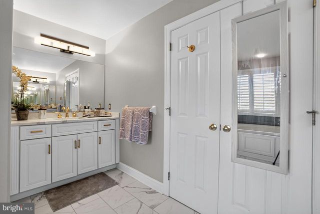 1704 CHANTILLY LN, Chester Springs, PA 19425