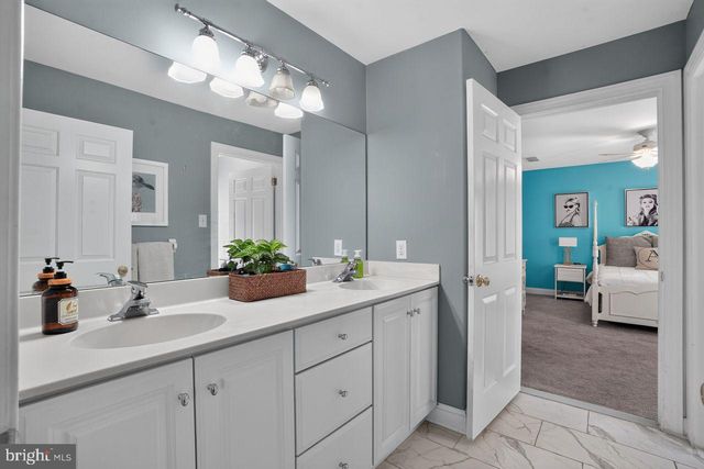 1704 CHANTILLY LN, Chester Springs, PA 19425