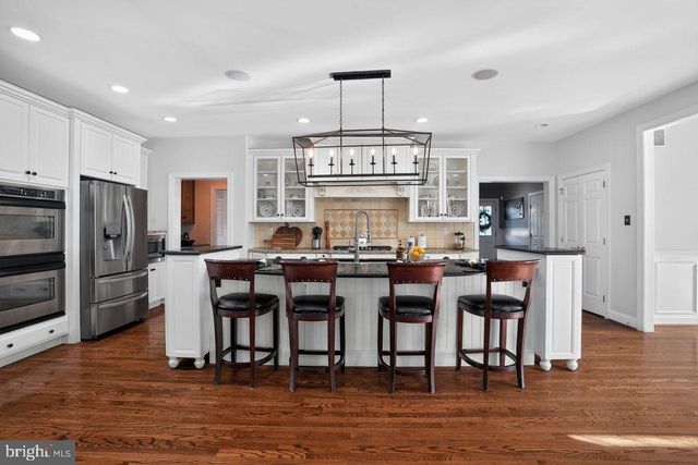 1704 CHANTILLY LN, Chester Springs, PA 19425