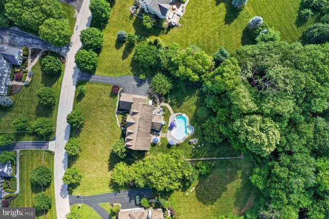 1704 CHANTILLY LN, Chester Springs, PA 19425