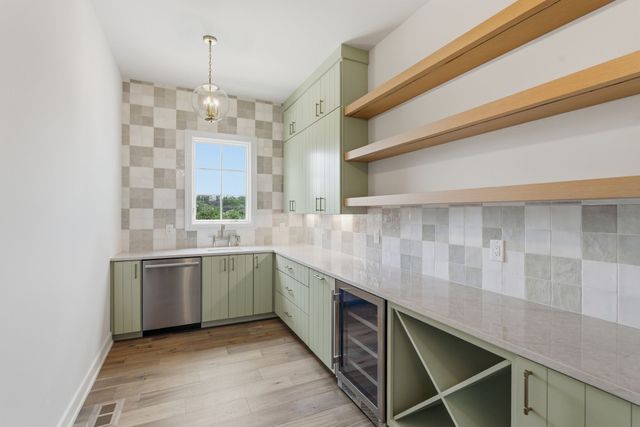 105 Keyway Dr, Nashville, TN 37205