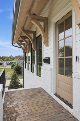 105 Keyway Dr, Nashville, TN 37205
