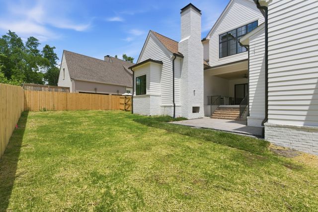 105 Keyway Dr, Nashville, TN 37205