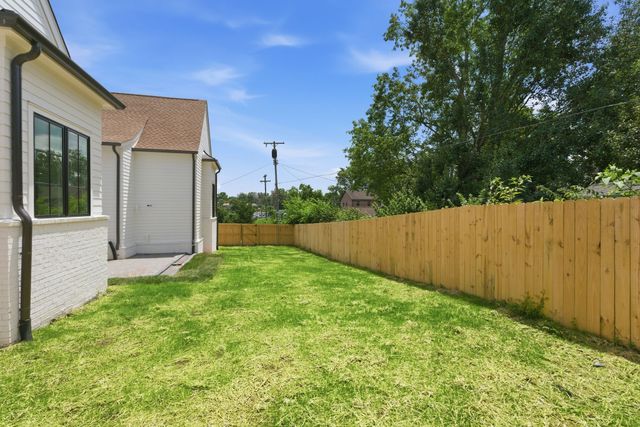 105 Keyway Dr, Nashville, TN 37205