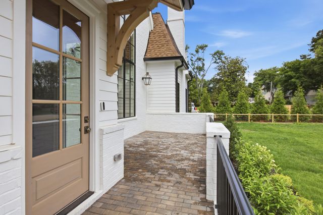 105 Keyway Dr, Nashville, TN 37205