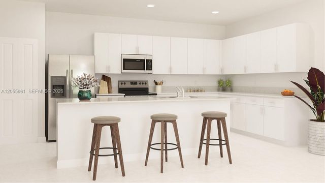 27370 SW 159 AVE, Miami, FL 33031