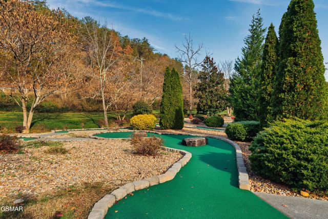 1924 Bear Creek Falls Way Way, Sevierville, TN 37876