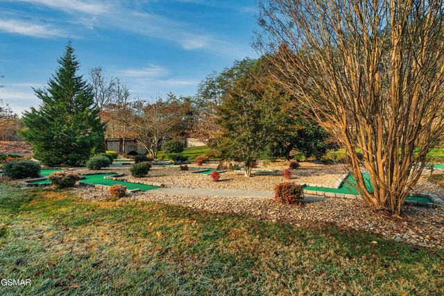 1924 Bear Creek Falls Way Way, Sevierville, TN 37876